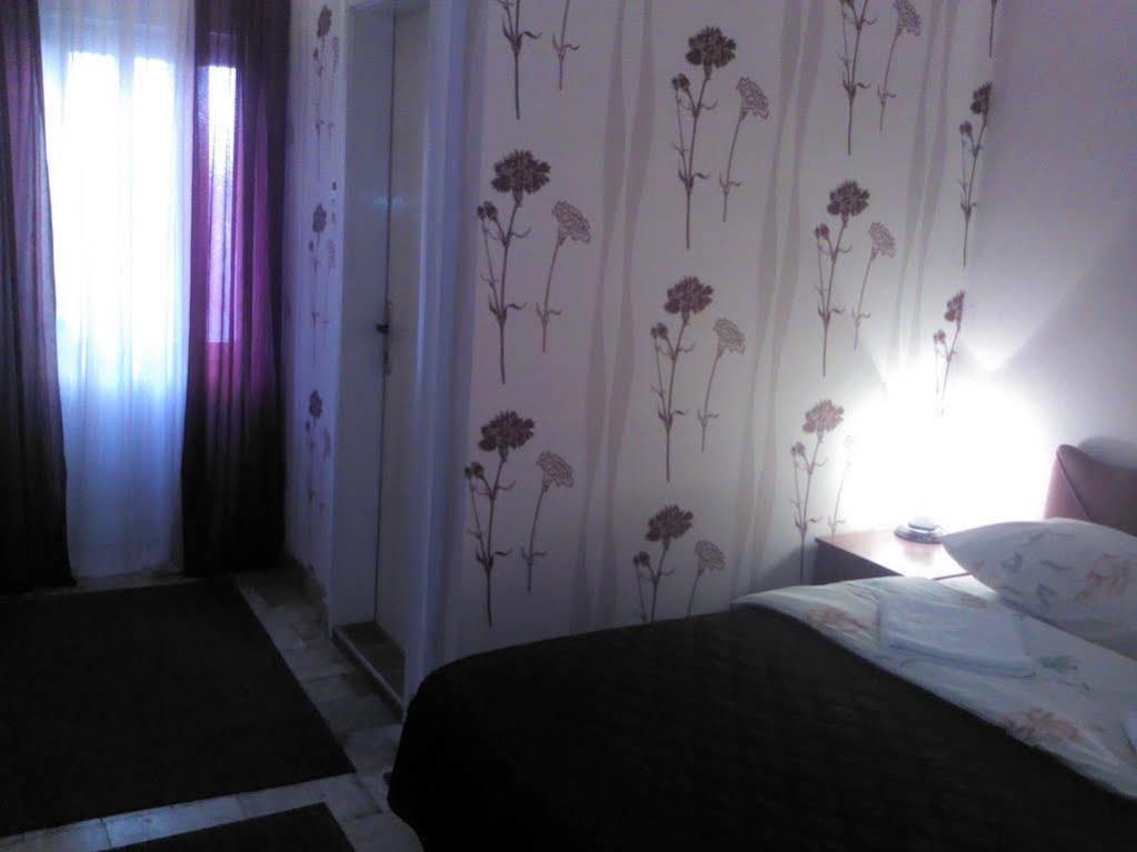 Vila Ani Skopje Esterno foto