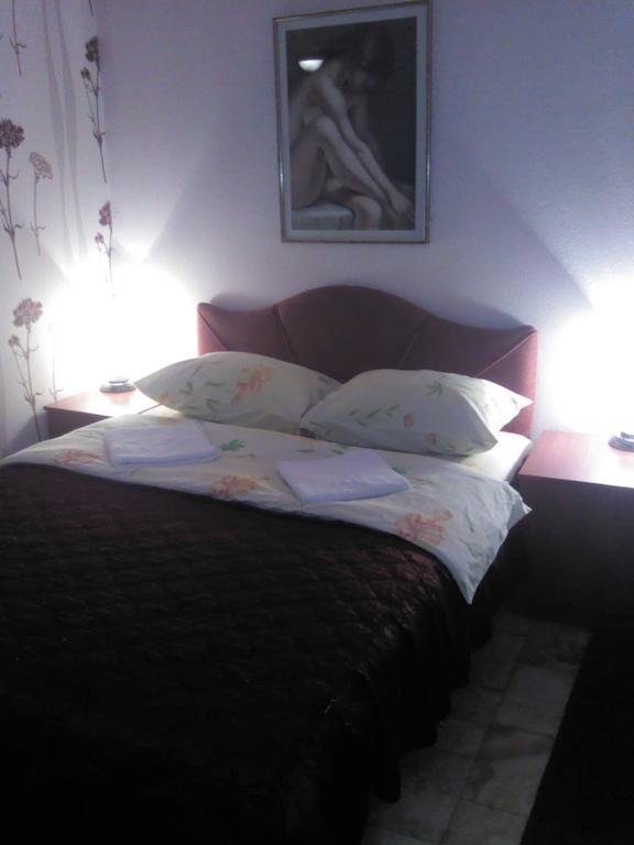 Vila Ani Skopje Esterno foto