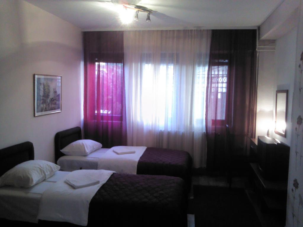 Vila Ani Skopje Esterno foto